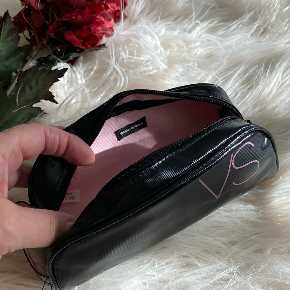 New VICTORIA's SECRET cosmetics case